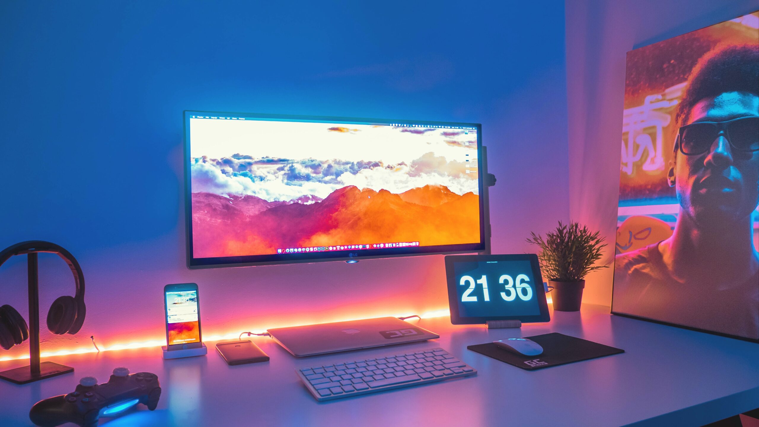 Smart Lighting for Desk Setup Accent Lighting in Interior Design