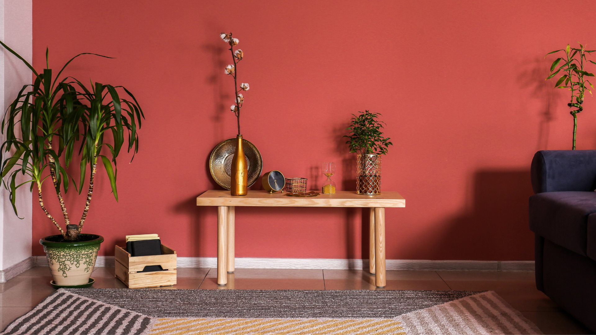 Eclectic Living Room Color Trends with Accent Wall in the Color of the Year 2023 Benjamin Moore - Raspberry Blush